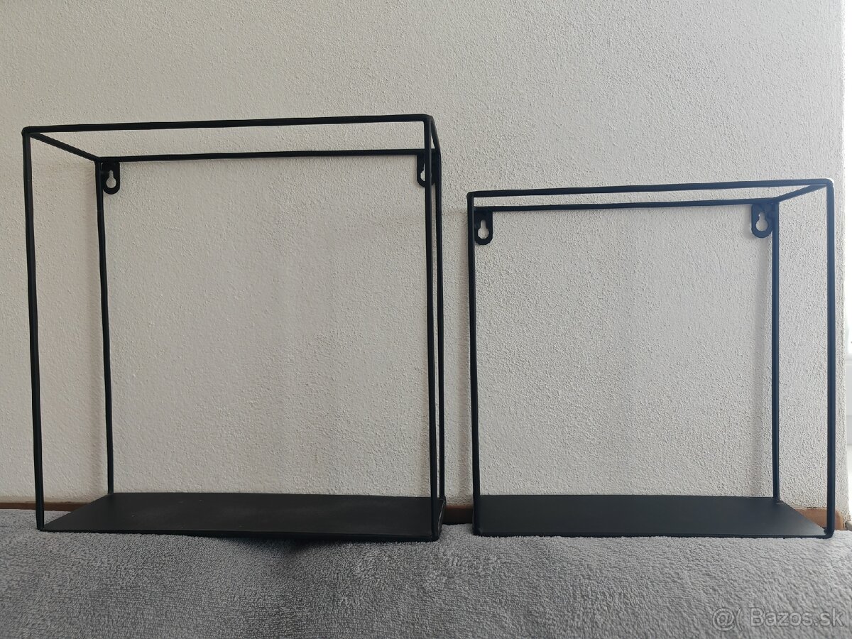 Čierne kovové poličky na stenu - 2