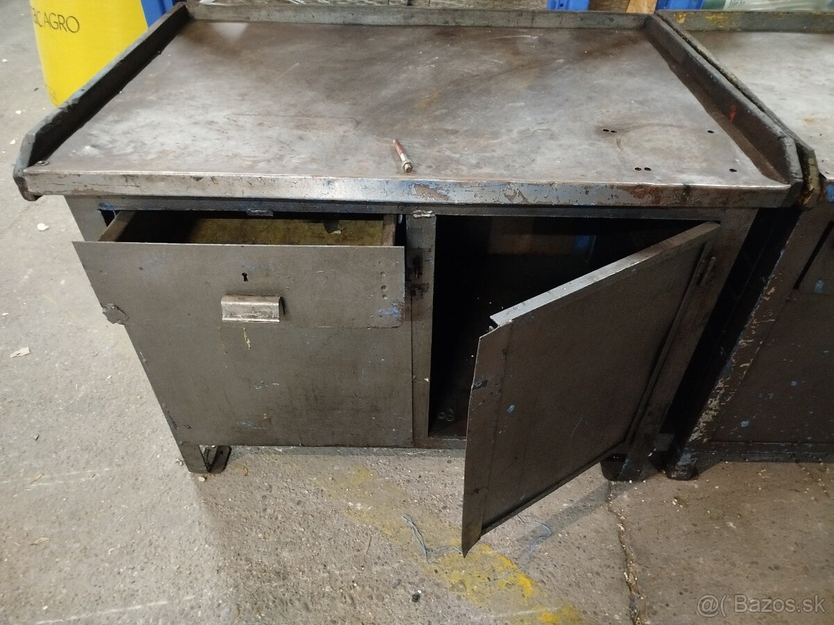 Pracovný stôl, zámočnícky ponk - 2