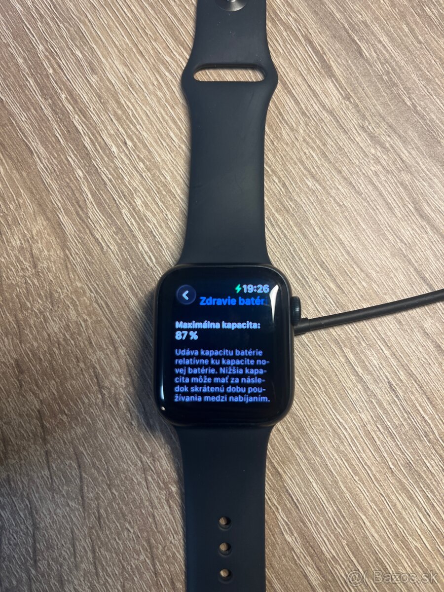 Apple Watch SE 2022 40mm - 2