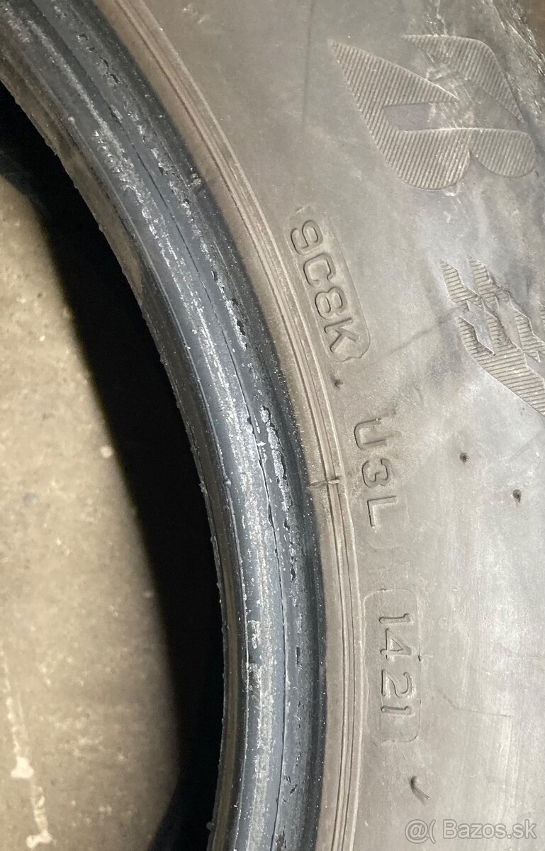 Bridgestone 205/55/r16 - 2