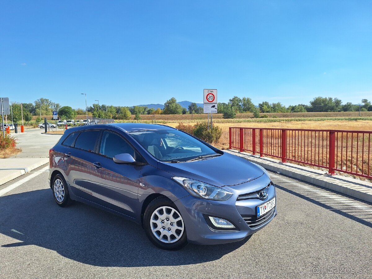 Hyundai i30 combi 1.4 crdi 66kw - 2