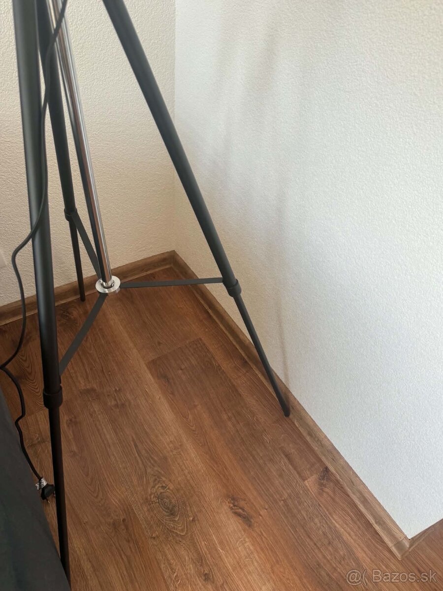 Stojaca lampa – 120 € – Brezno - 2