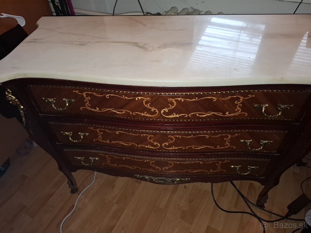 starožitná komoda s mramorom Francúzsko zdobená bronzom - 2