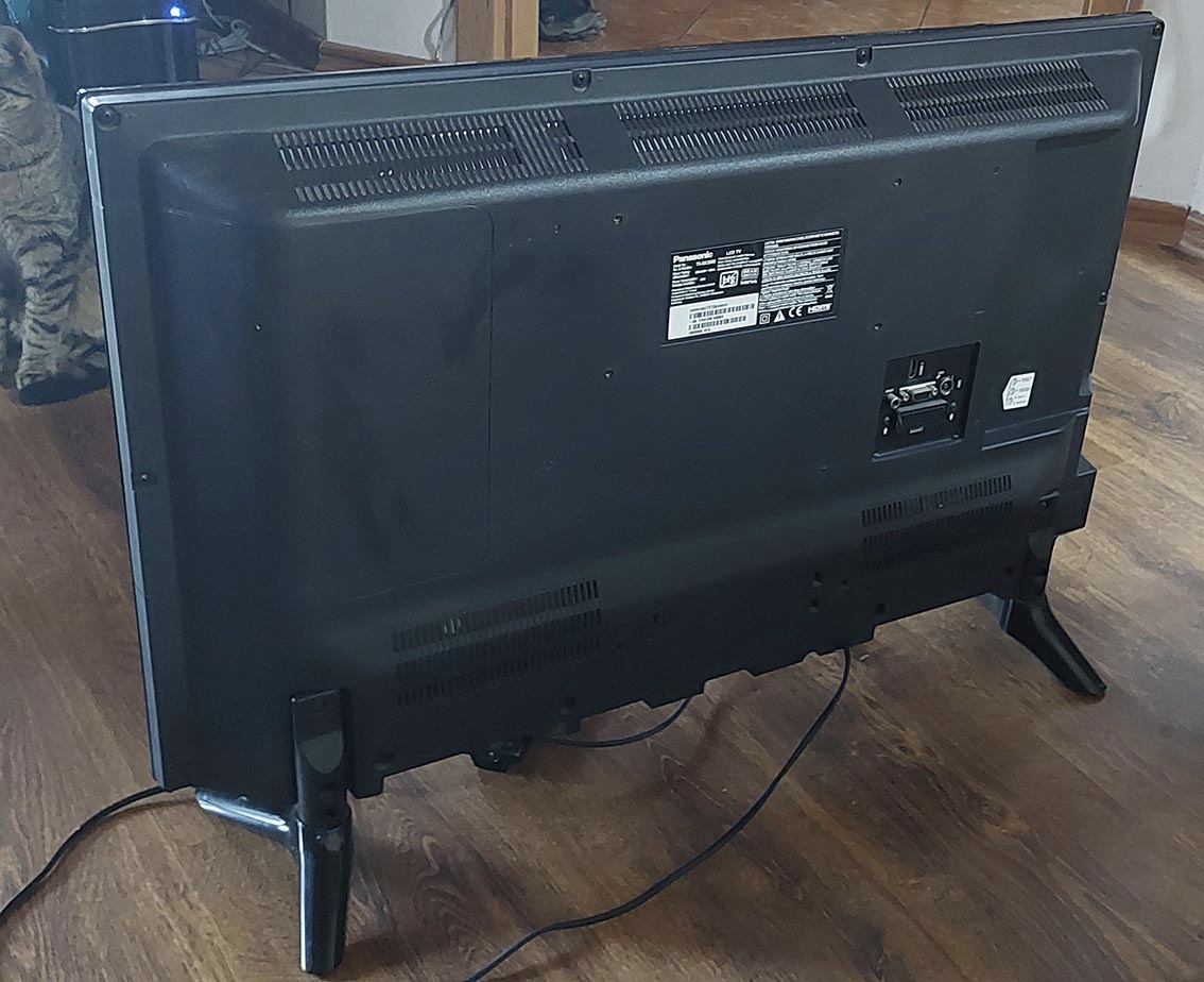 Panasonic TX-32C200E - 2