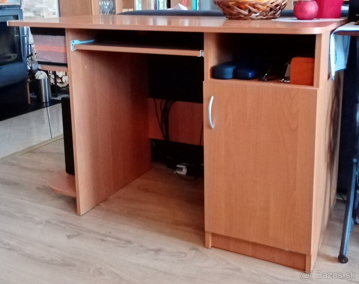 Predám PC stôl - 2