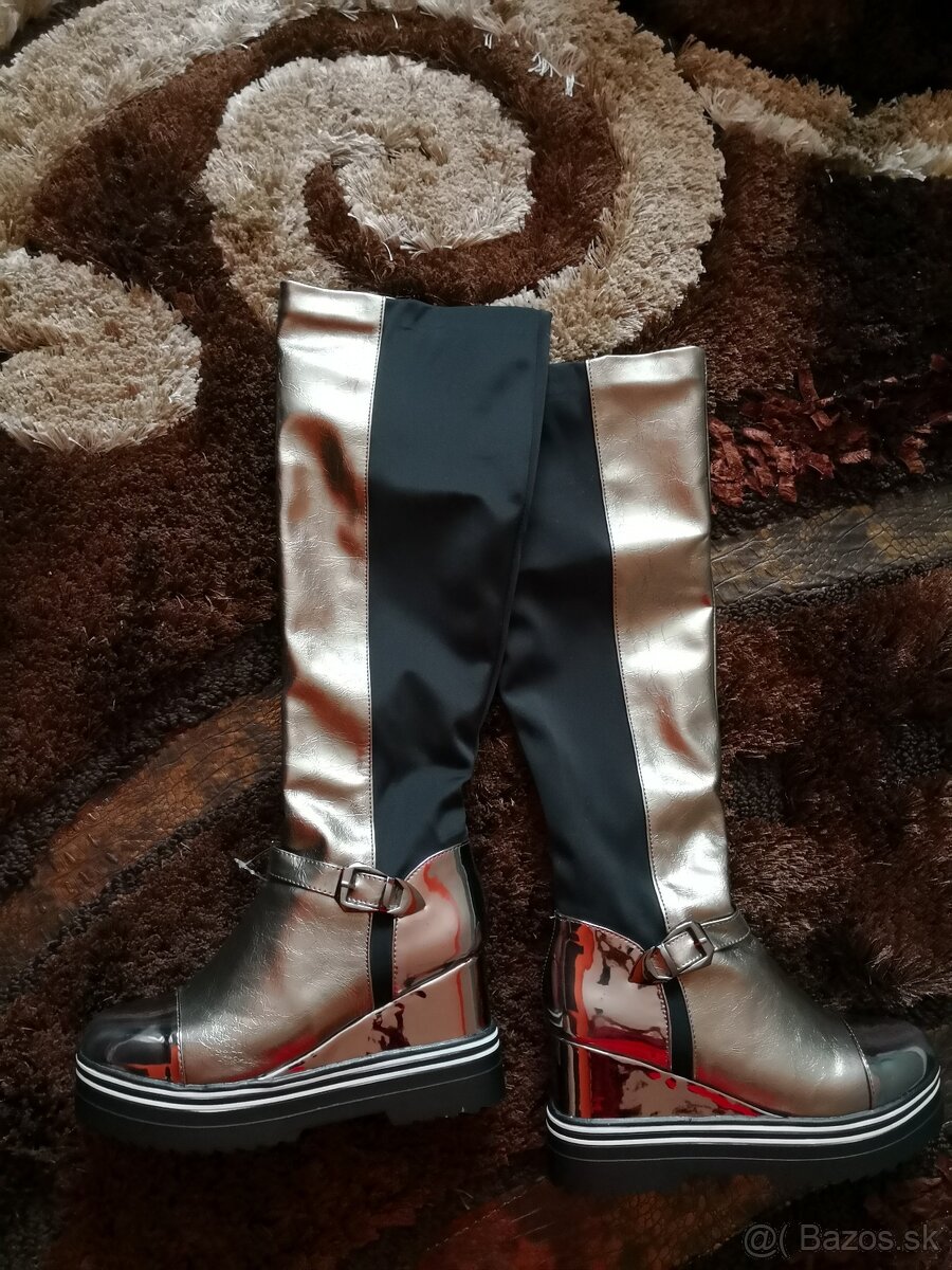 dámske strieborné čižmy - 2