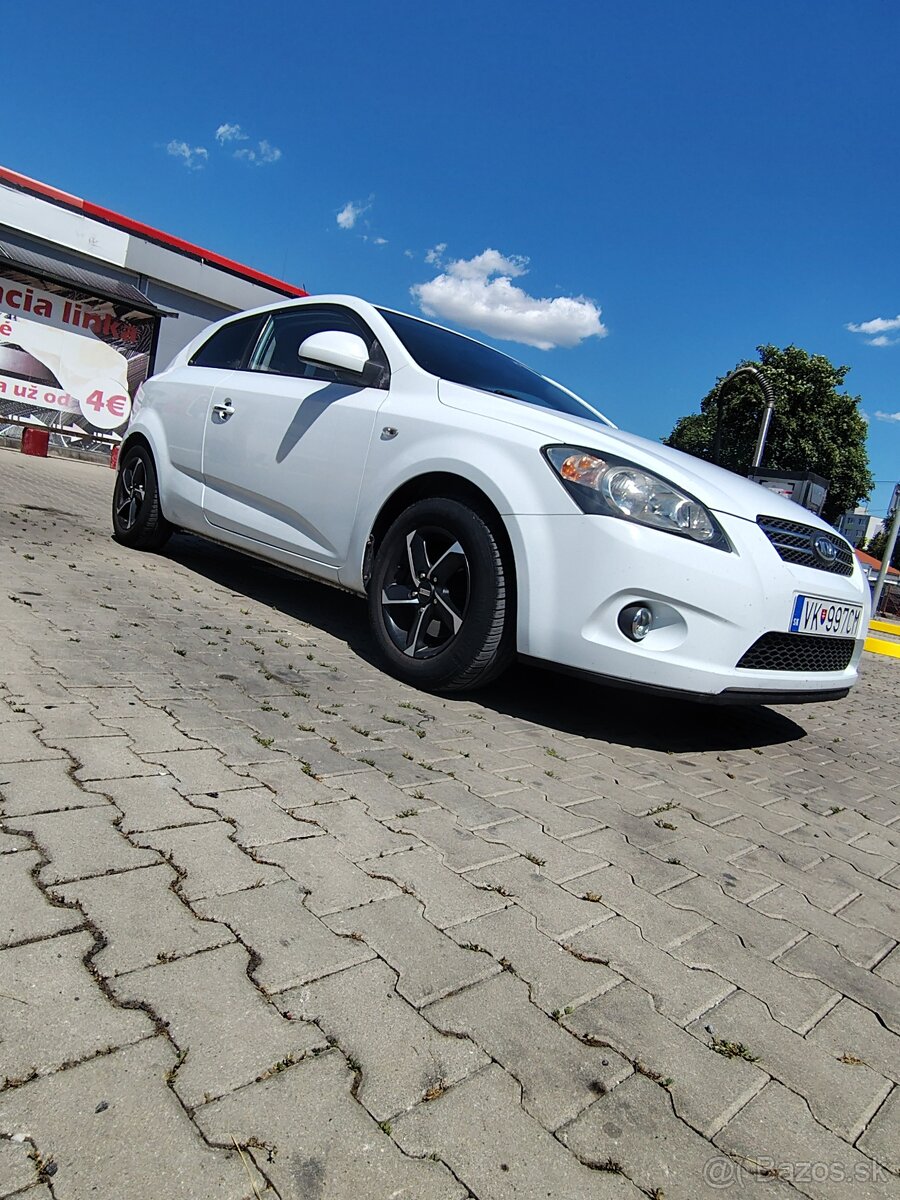 Kia ceed proceed 1,4 benzín - 2