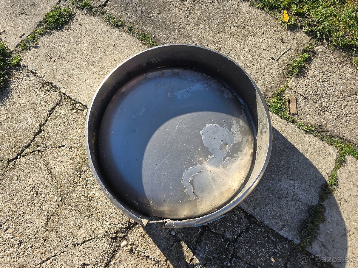 Kryt rezervy Nissan Patrol - 2