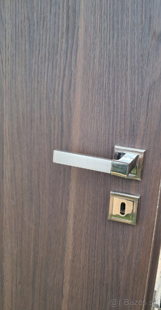 Interiérové dvere so zárubňou 60 L - 2