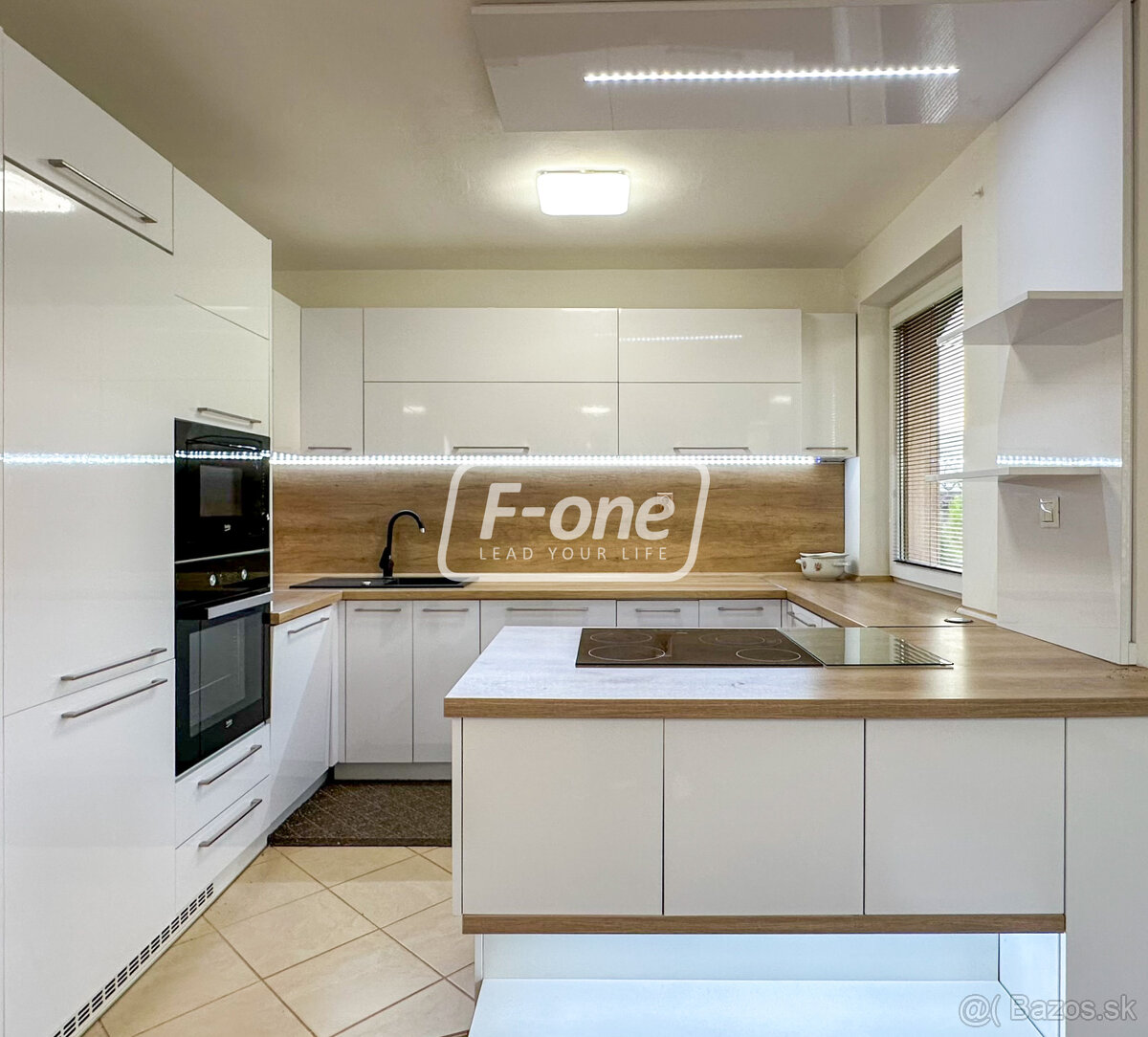 Predaj | Rodinný dom s terasou a záhradou, Čierne - 2