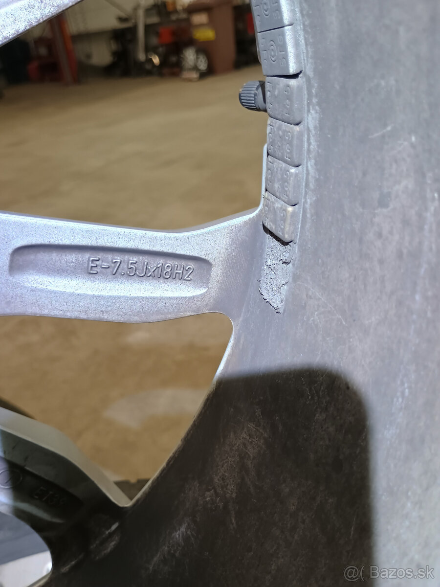 Elektróny, Disky, Alú R18 VW Group 225/45 R18 - 2