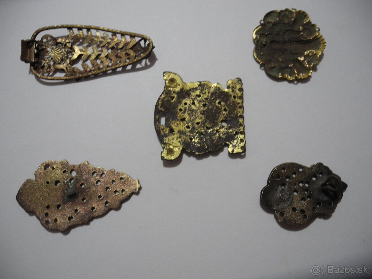 zapinacie odevne spony - 2