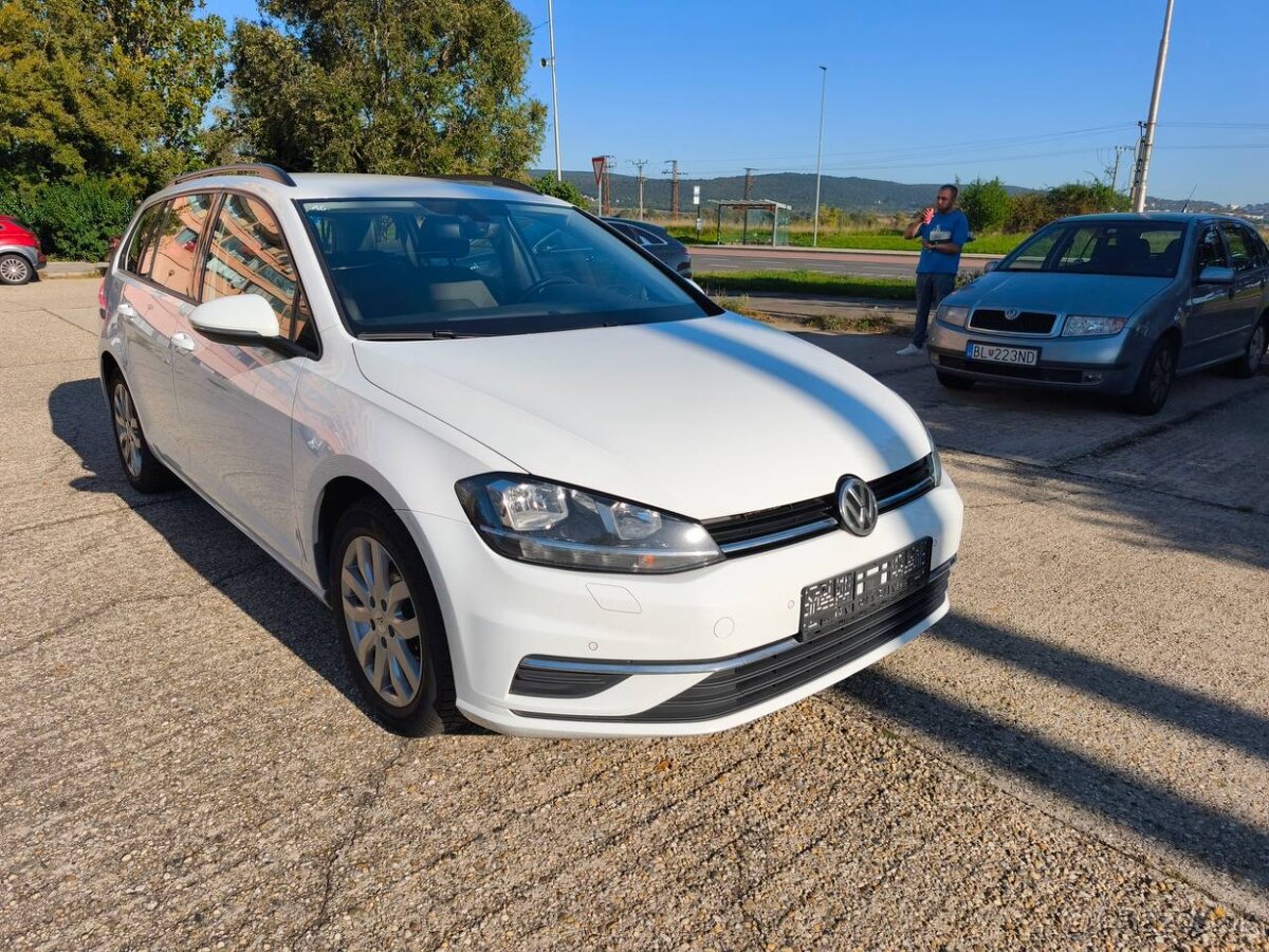 VW Golf 7 Variant 1.6 TDI 2018 DSG 85 kw - 2