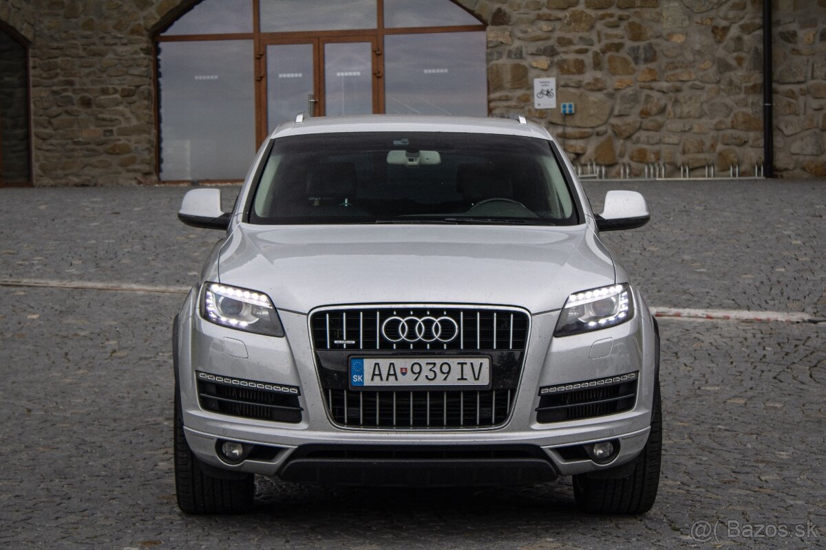 Audi Q7 4.2 TDI quattro A8, 6 miestne /ROZVODY VYMENENÉ/ - 2
