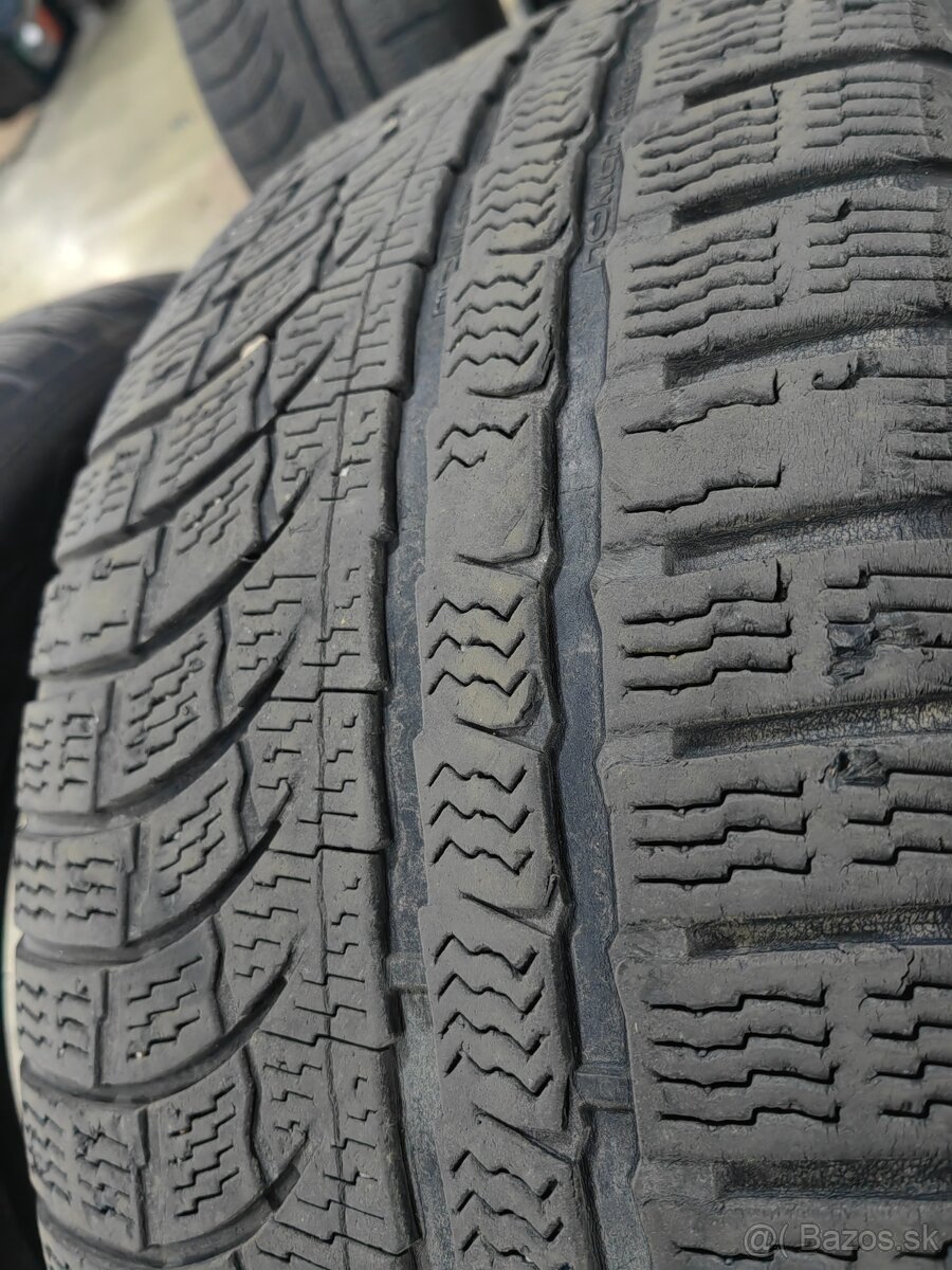 Nokian 245/45 R18 Zimné - 2