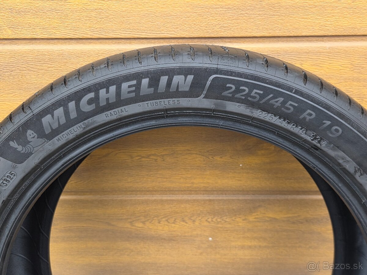 Sada 4 x Michelin E PRIMACY 2 225/45/R19 - 2