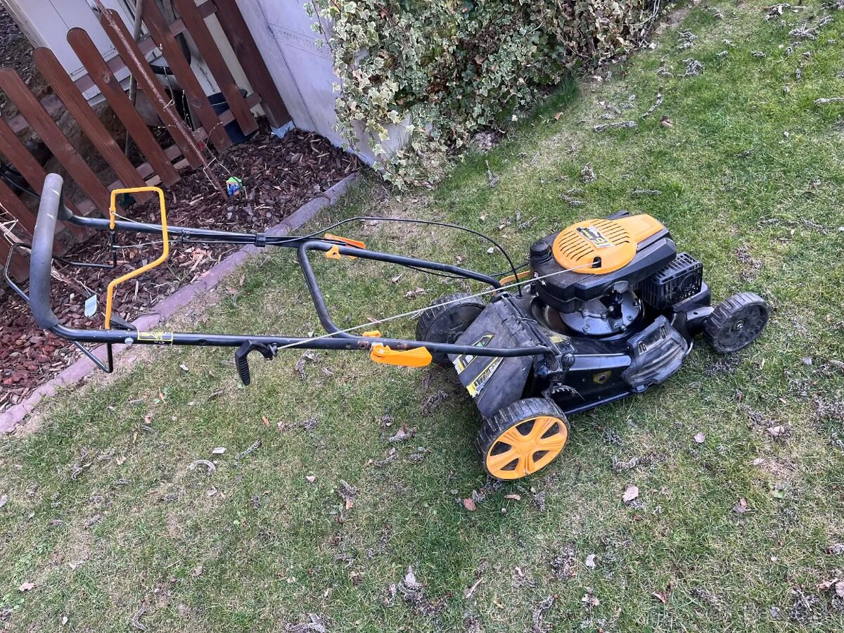 Benzinova kosacka riwall 4735 - 2