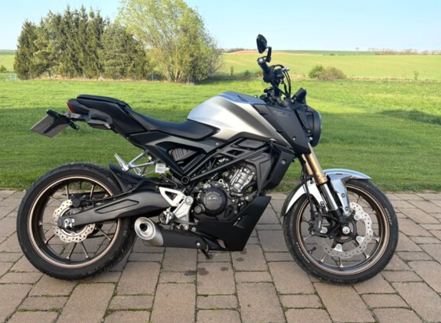 Honda cb125r - 2