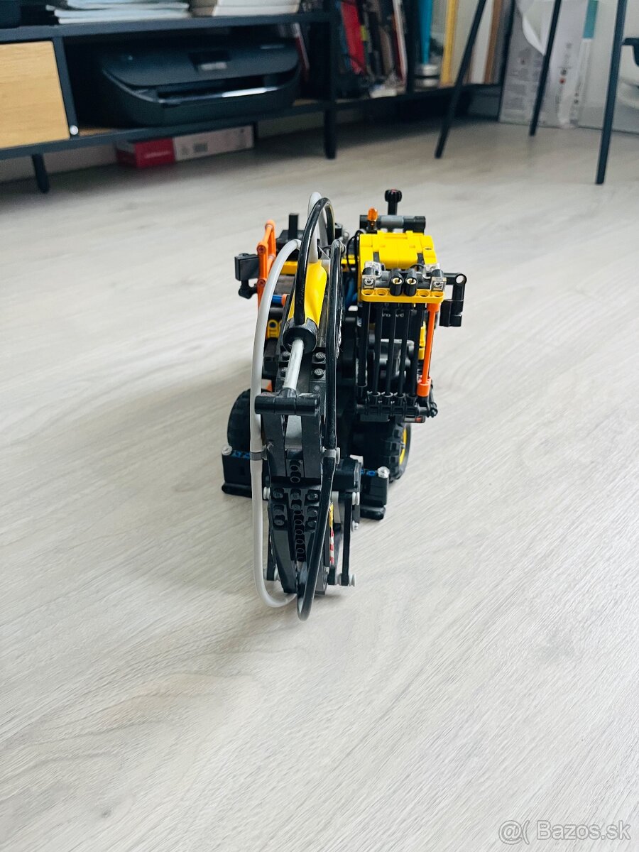 Predám tento lego bager - 2