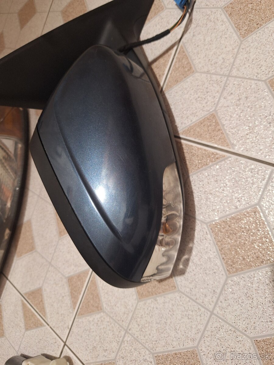 Predám predné xenónové svetlá - 2