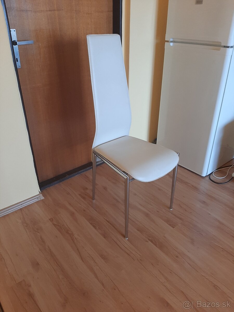 Predám koženkovú stoličku - 2