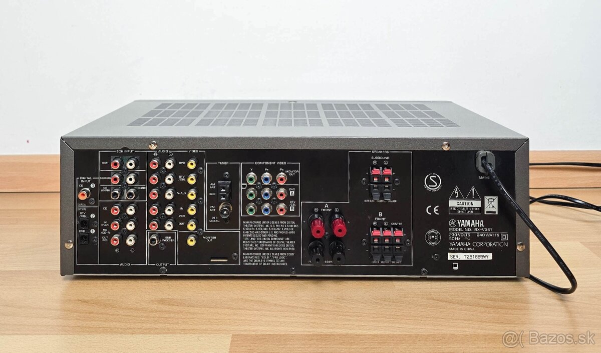 Yamaha RX-V357 /Optika/Sub OUT - 2