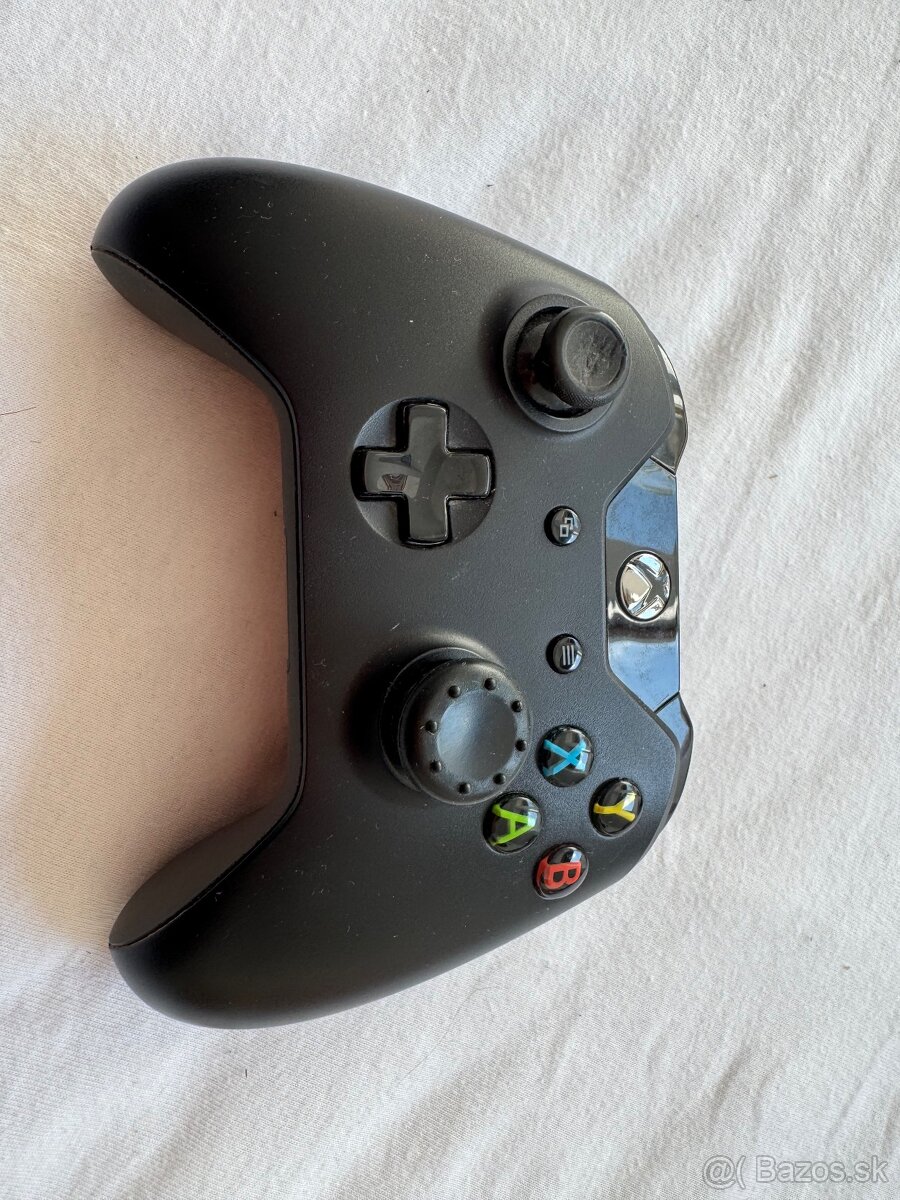 Xbox One + 4 hry - 2