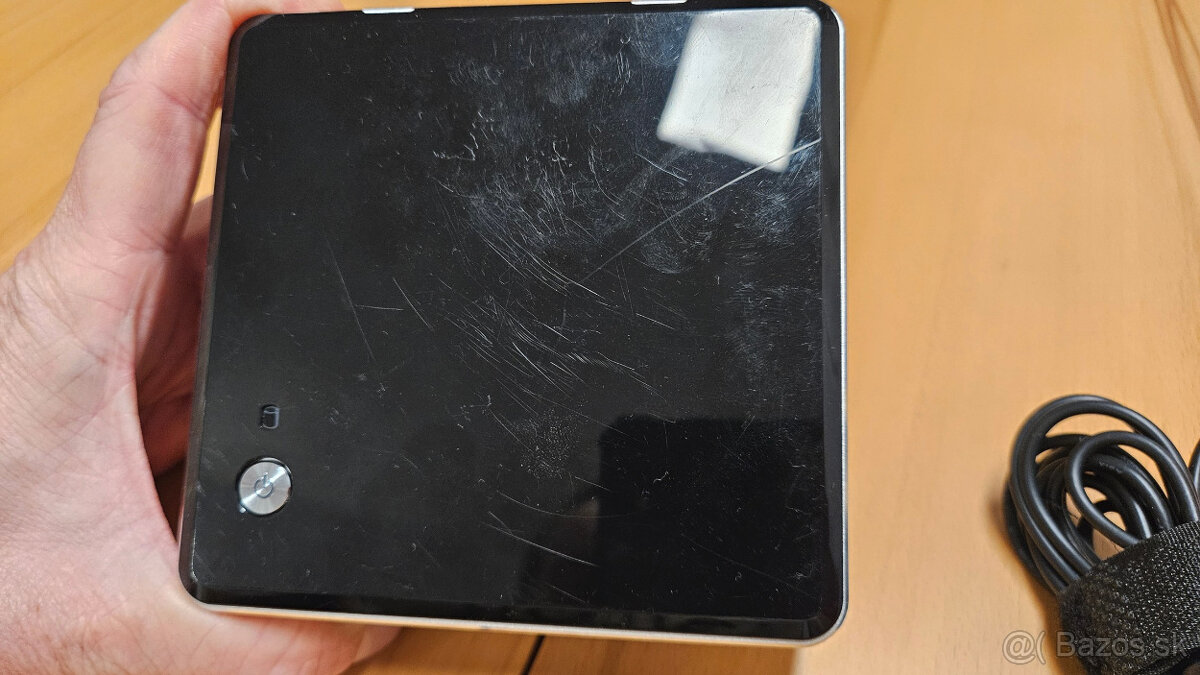 Mini-PC Intel NUC 6i3SYH, CPU i3 2.3GHz, 8GB RAM 120GB SSD - 2