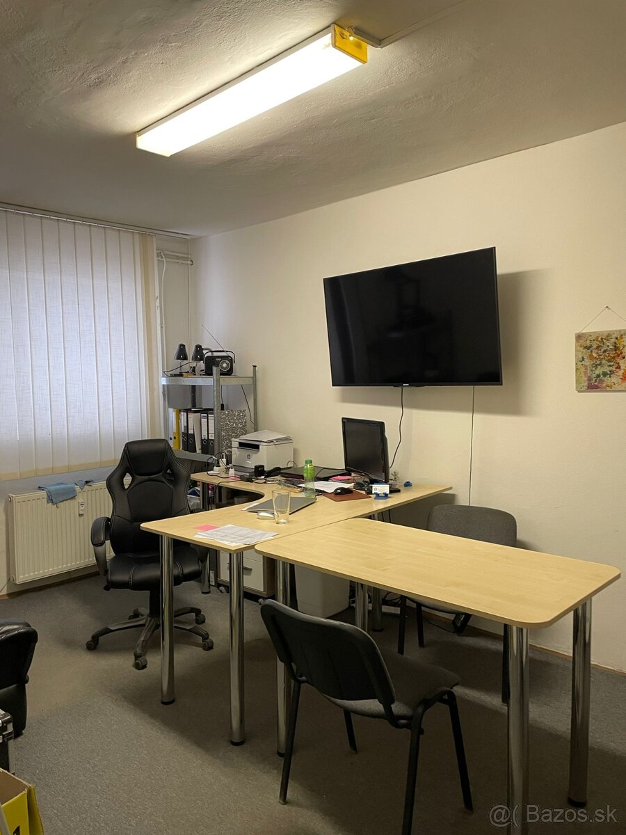 Na prenájom- kancelárske priestory v Areáli Dávid - 2