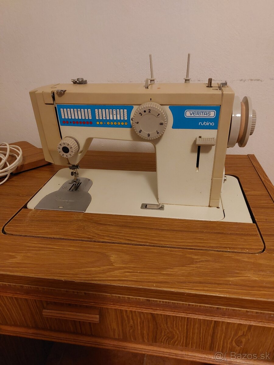 Šijací stroj - 2