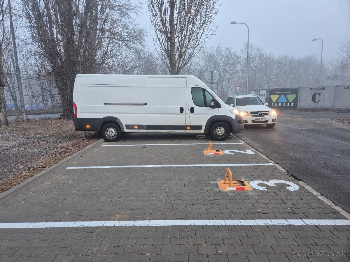 Prenájom parkovacie státie - 2