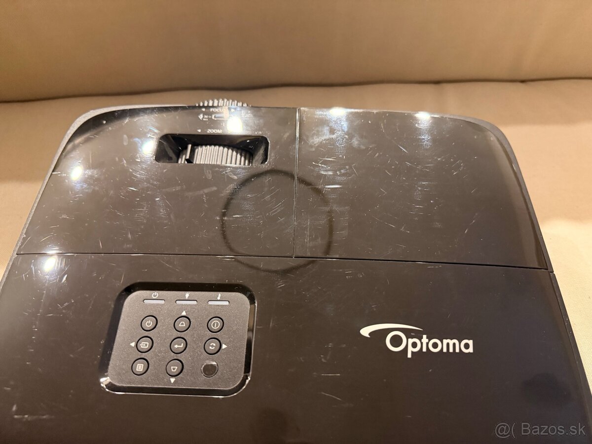 Optoma full HD - 2