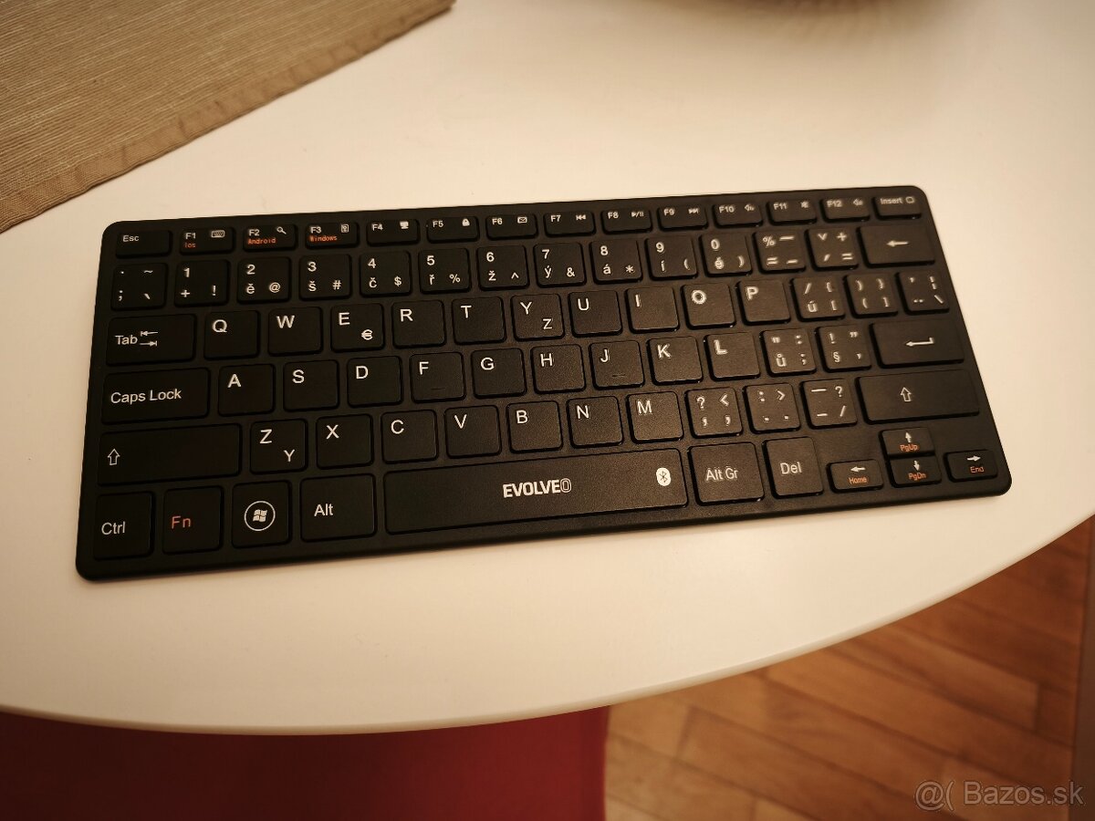Bezdrôtová bluetooth klávesnica EVOLVEO k tabletu / mobilu - 2