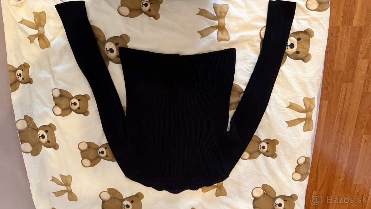 Sveter - Reserved - 2