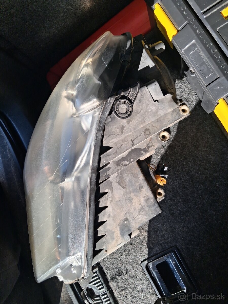 Svetla wolksvagen touran - 2