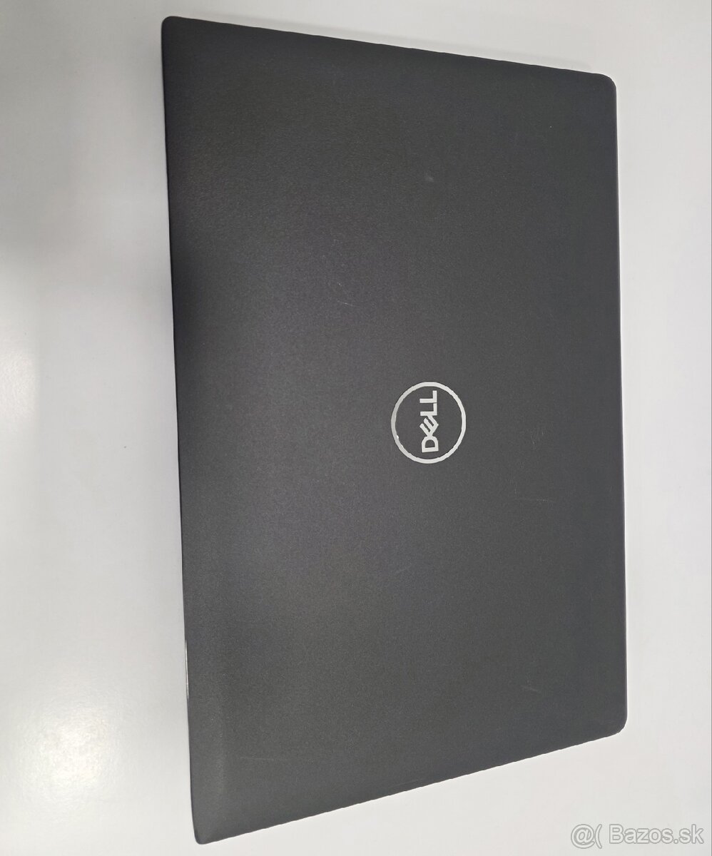 Predám Dell Latitude 3520 - 2