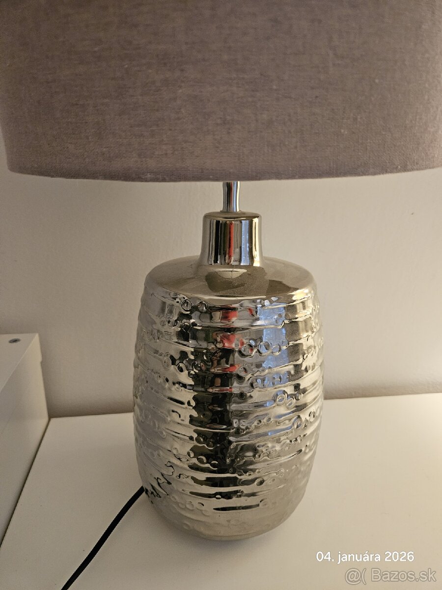 Nočna lampa 2x. Cena spolu - 2