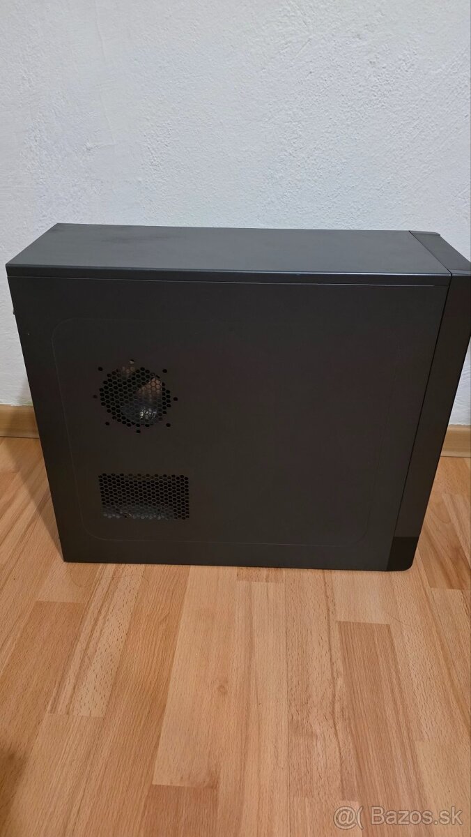 Stolný PC Intel Quad Core / 4GB RAM / 224GB SSD / GeForce G - 2
