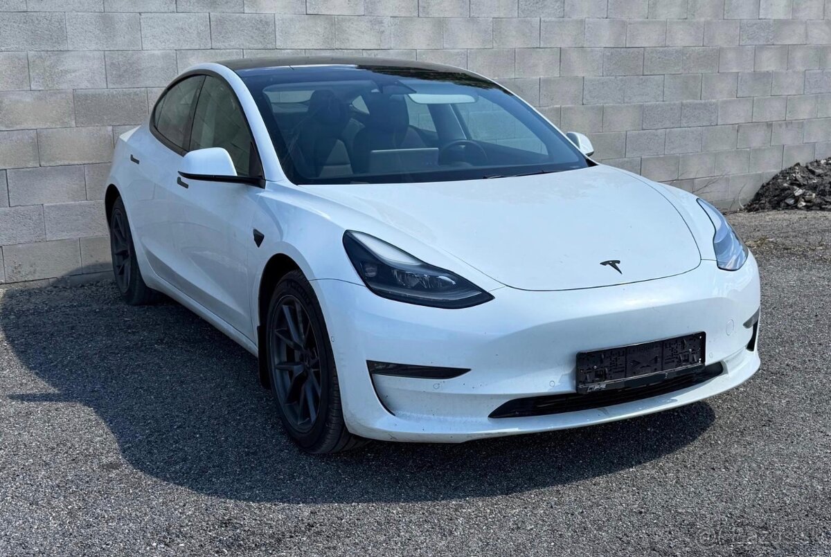 ROZPREDÁM TESLA MODEL 3 RWD - 2