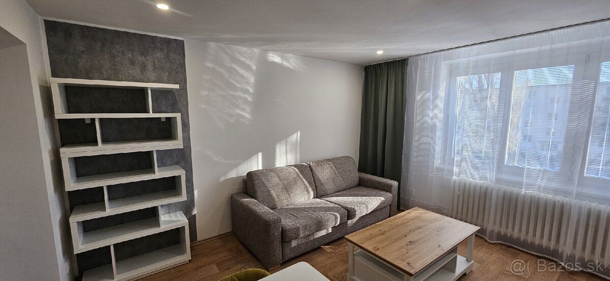 Vymenim 3i byt na Vajanskeho za 1i (PN), pripadne 2i. - 2