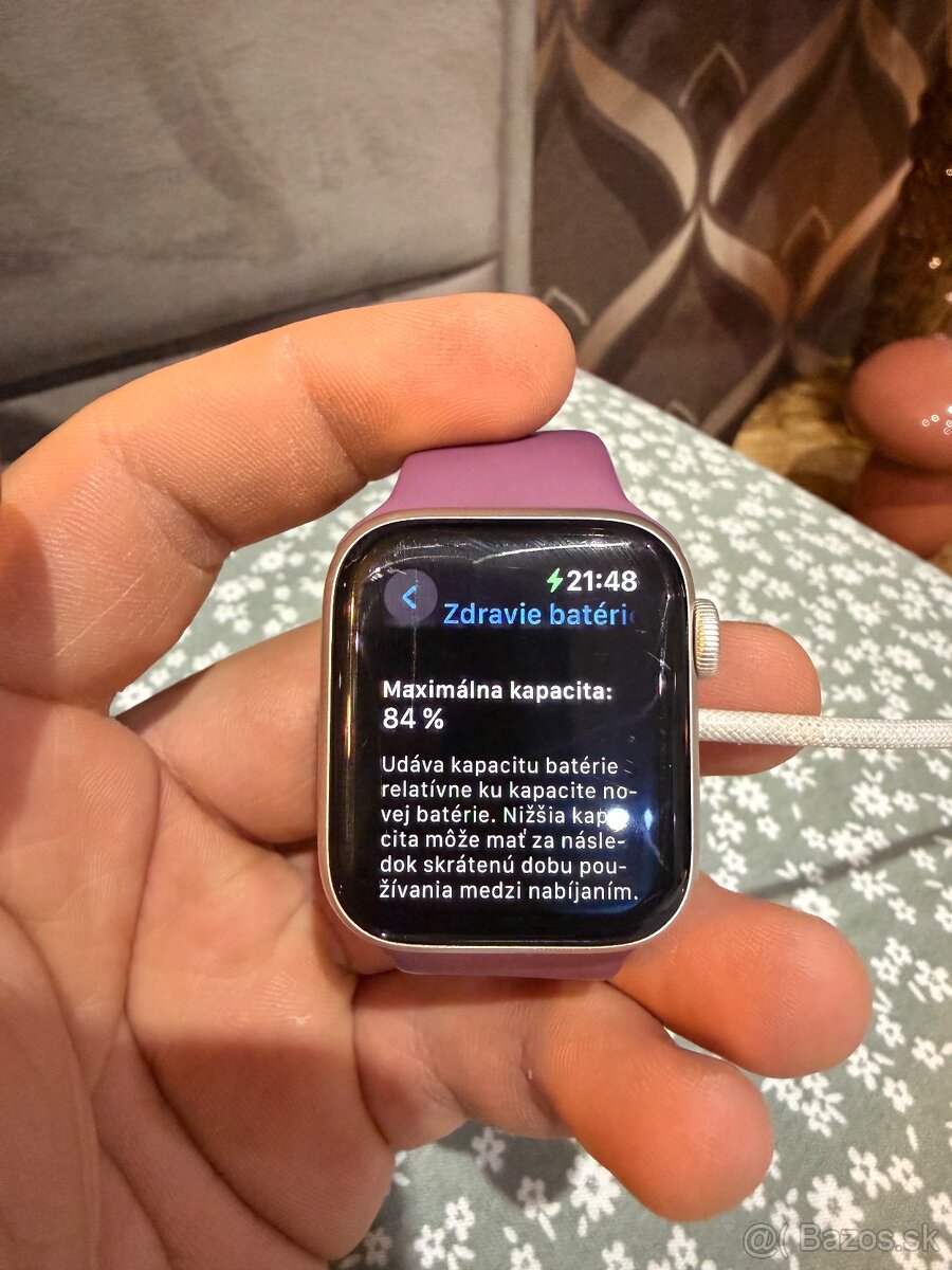 Predám Apple watch SE 2.gen 40mm - 2