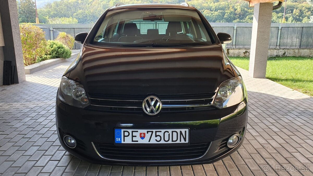 Predam Volkswagen Golf 6 Plus 2.0 TDI Highline Full Vybava - 2