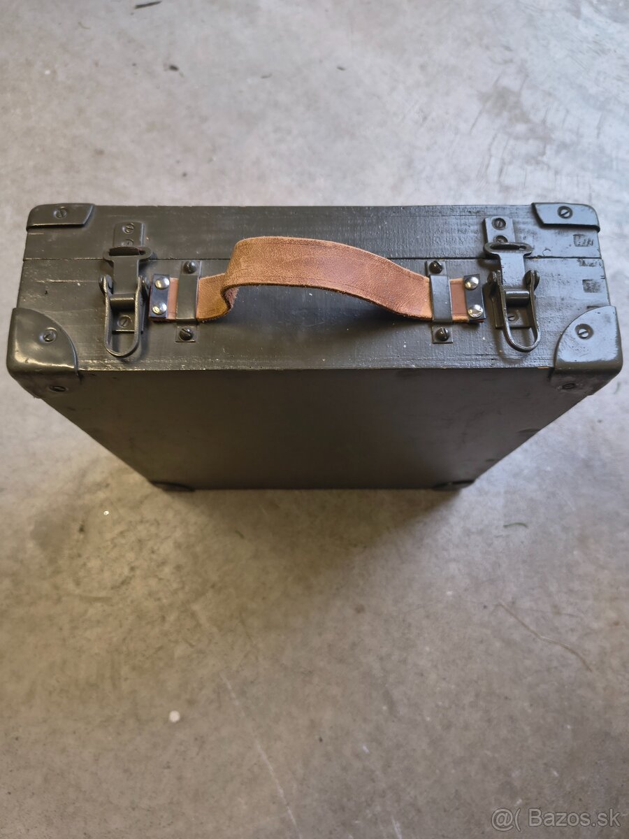 Drevený prepravný obal na rádiostanicu VXW -100 tesla - 2