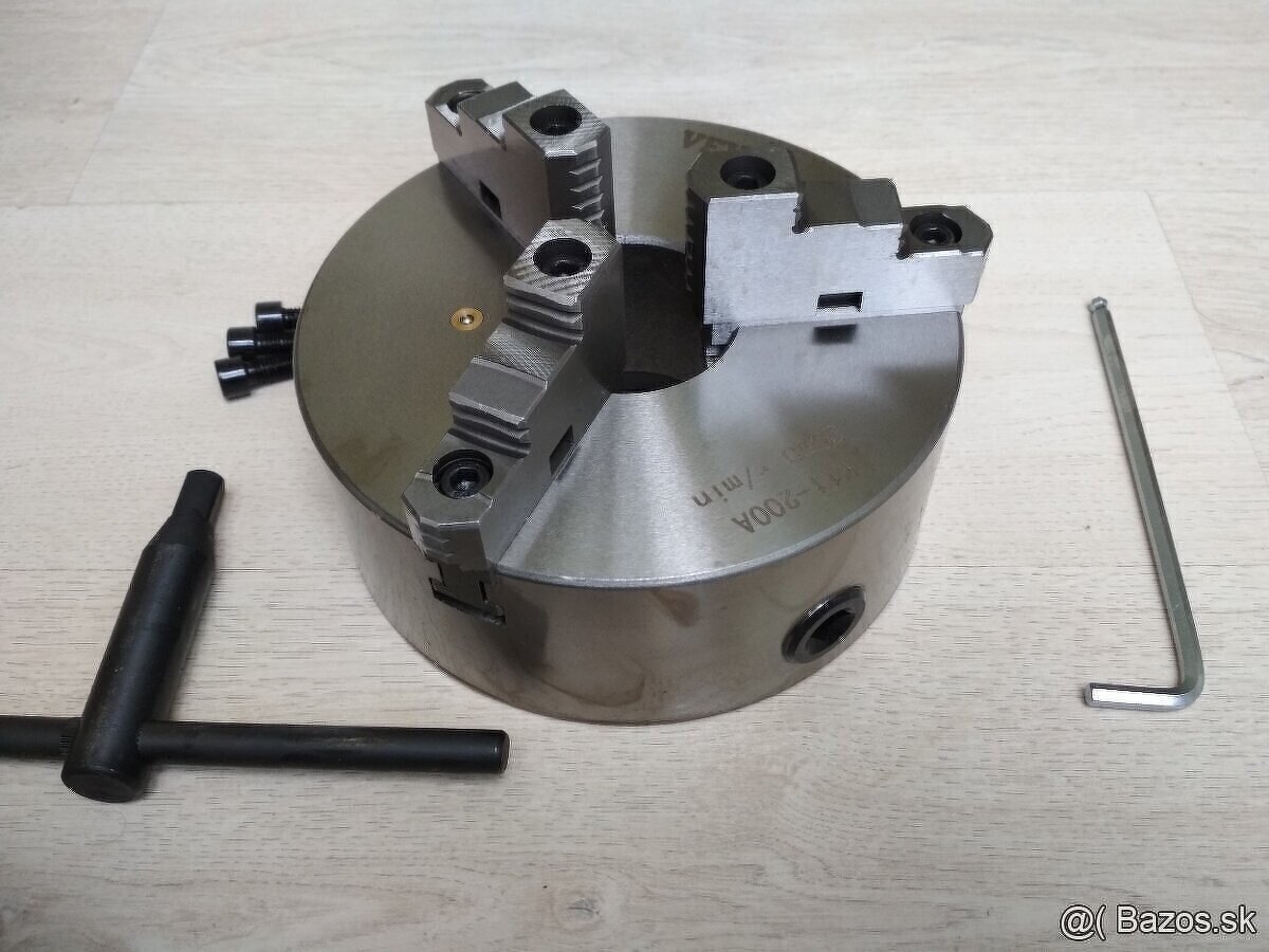 Univerzalne skľučovadlo 3-čeľusťové 200mm - 2