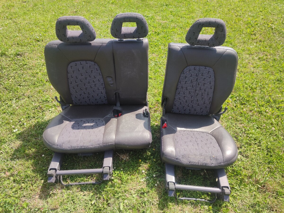 Predám sedačky na w168 - 2