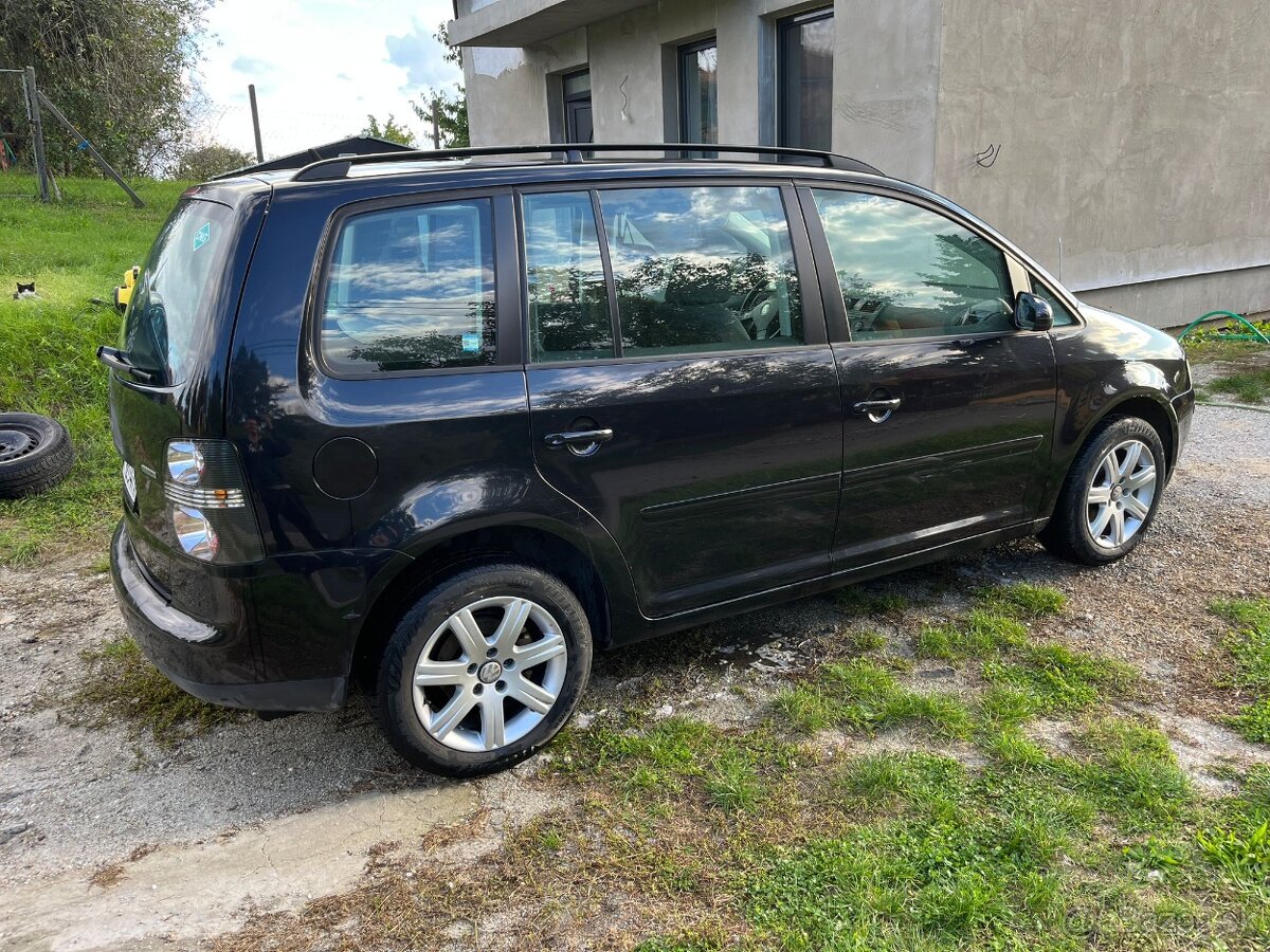 VW Touran 2.0 CNG ecofuel - 2