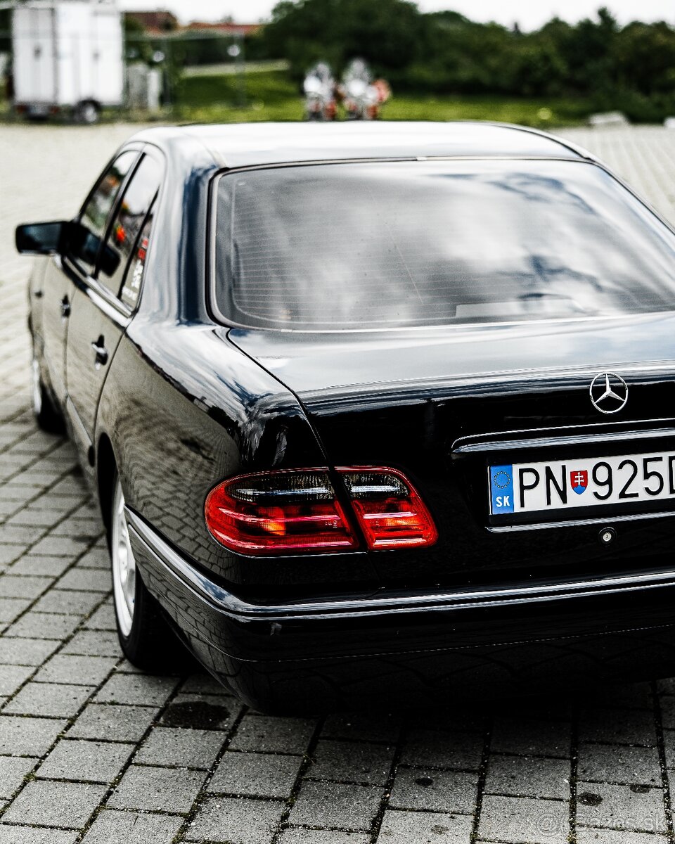 Mercedes Benz w210 - 2