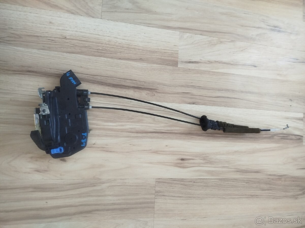 Zámok na Nissan x trail t31 - 2