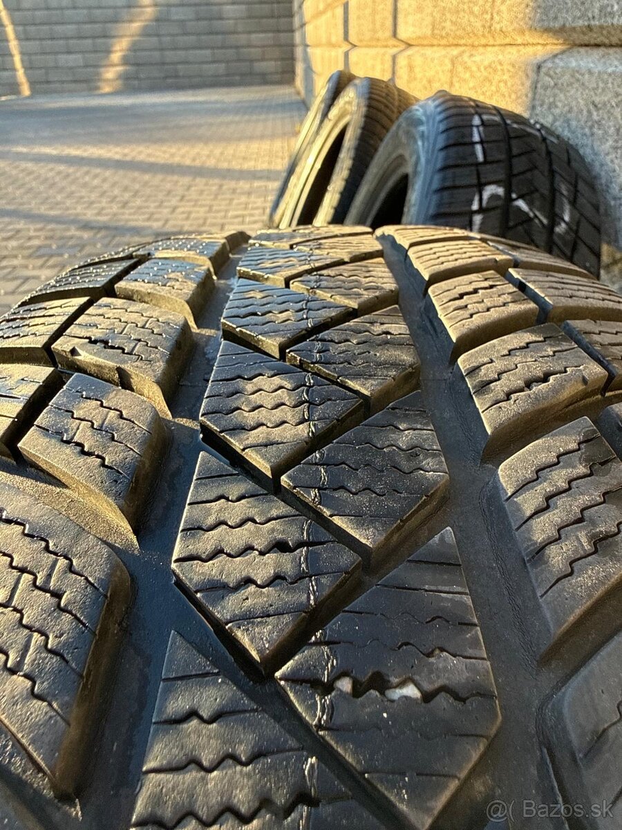 Vredstein wintrac pro 235/55 R18 104H - 2
