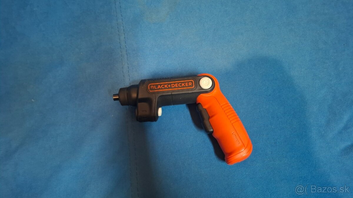 Predám aku skrutkovač Black & Decker BDCSFL20C-QW - 2